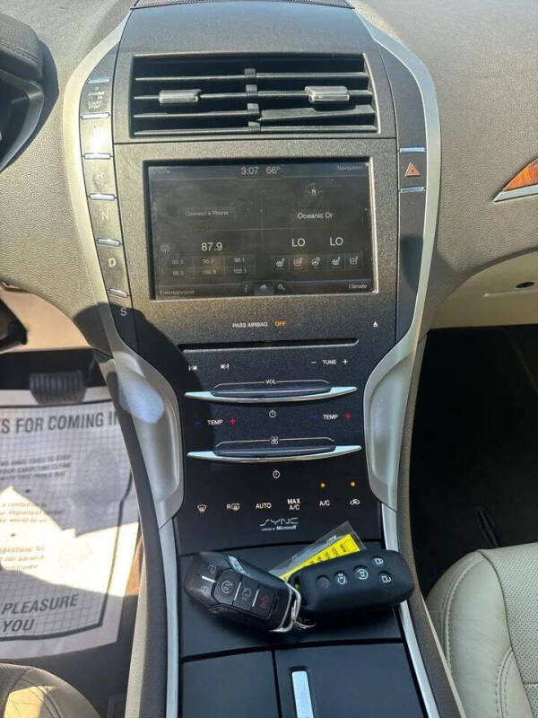 2015 Lincoln MKZ