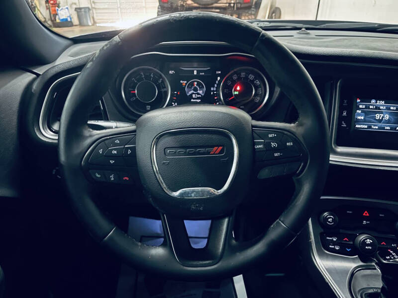 2015 Dodge Challenger SXT