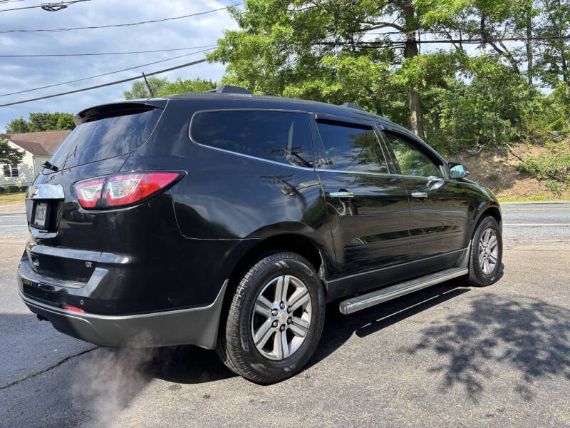 2017 Chevrolet Traverse LT