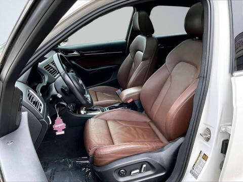 2017 Audi Q3 2.0T quattro Premium Plus