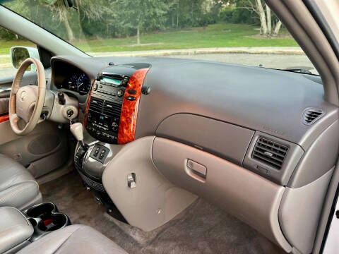 2006 Toyota Sienna XLE 7 Passenger