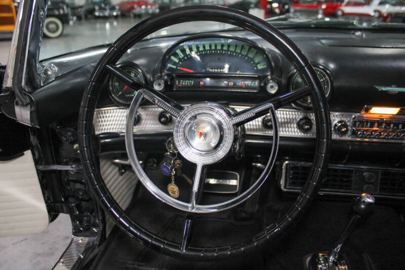 1956 Ford Thunderbird