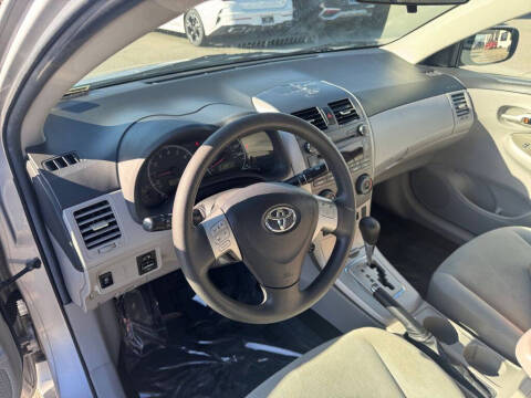 2011 Toyota Corolla LE