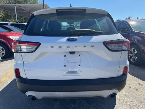 2020 Ford Escape S