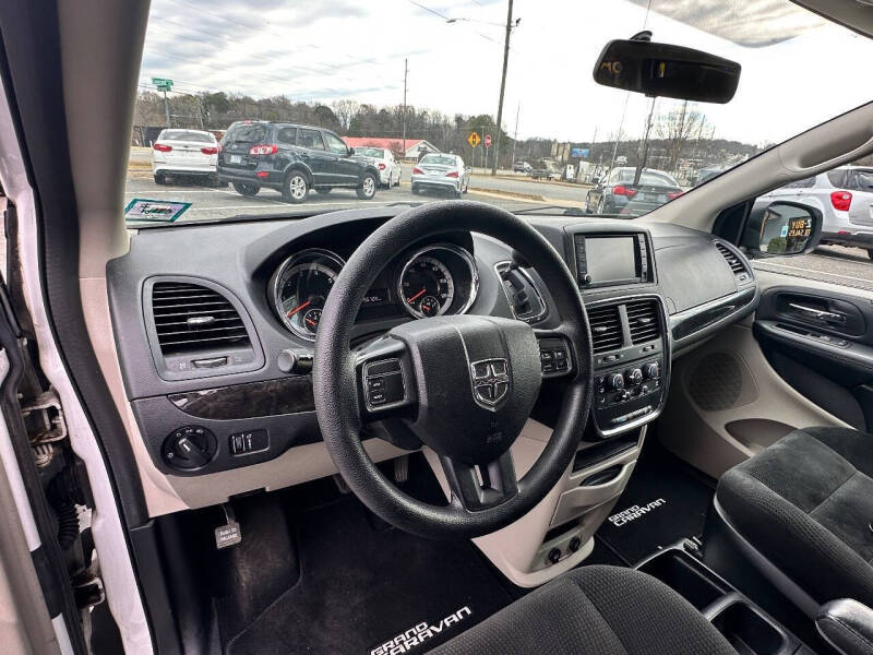 2017 Dodge Grand Caravan SE
