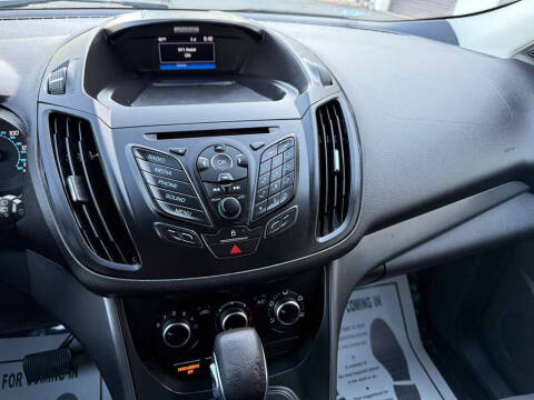 2016 Ford Escape S