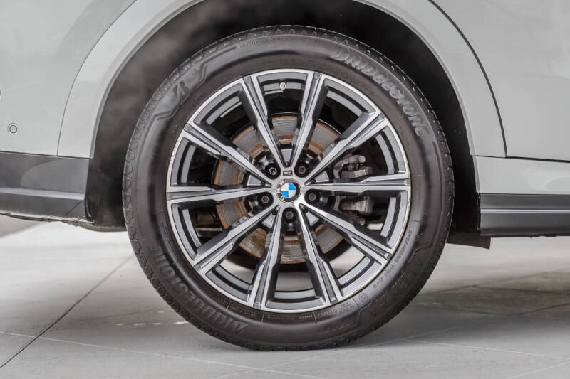 2022 BMW X6 xDrive40i