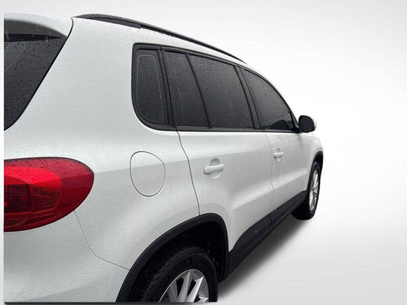 2018 Volkswagen Tiguan Limited 2.0T 4Motion