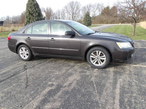 2009 Hyundai Sonata for sale at Crossroads Used Cars Inc. in Tremont IL