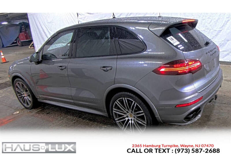 2016 Porsche Cayenne GTS