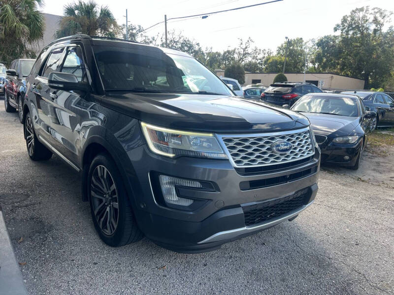 2016 Ford Explorer Platinum photo 7