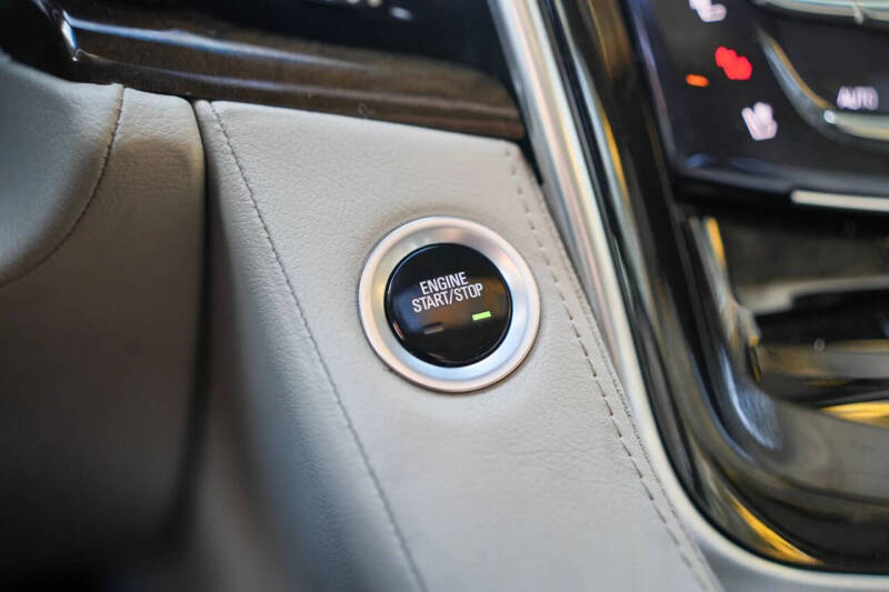 2018 Cadillac Escalade Luxury