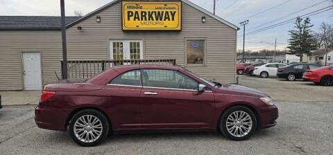 2012 Chrysler 200 for sale at Parkway Motors in Springfield IL