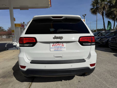 2017 Jeep Grand Cherokee Laredo