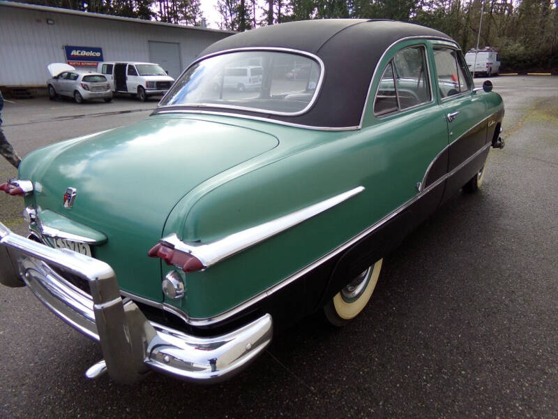 1951 Ford Crestline