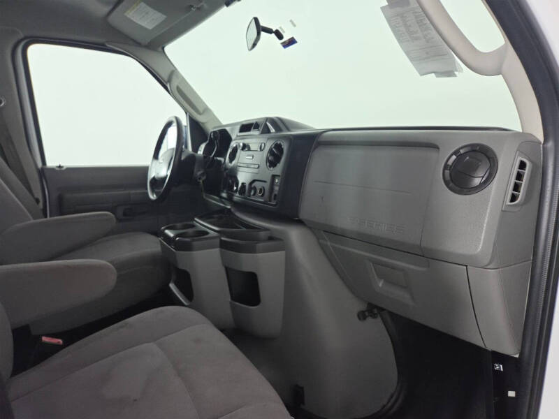 2013 Ford E-Series E-250