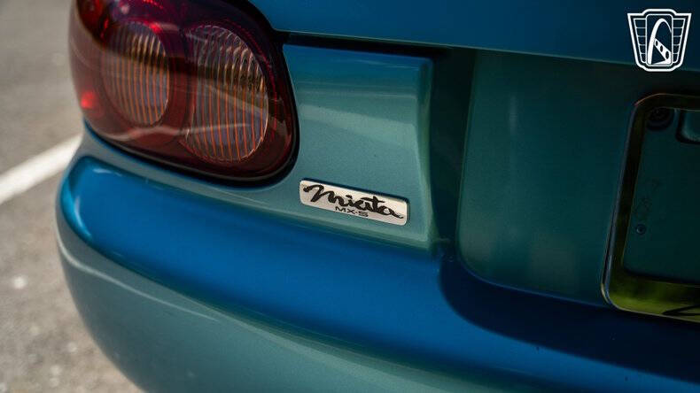 2001 Mazda MX-5 Miata