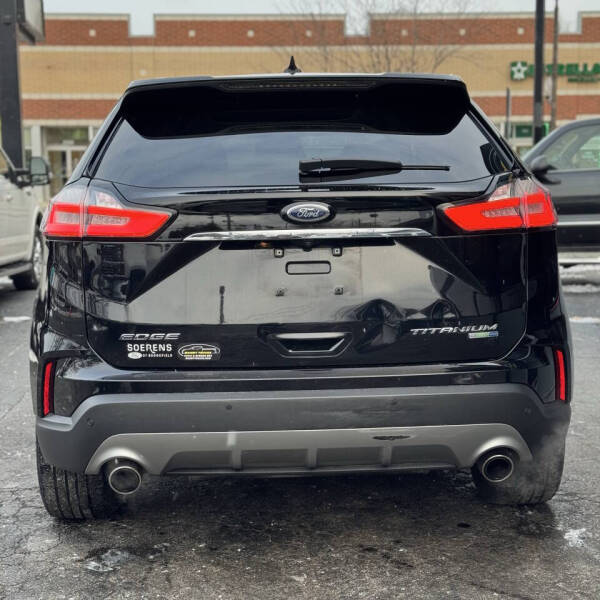 2020 Ford Edge Titanium