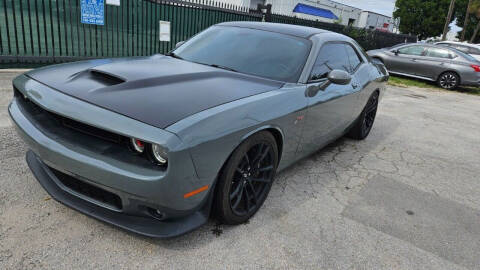 2018 Dodge Challenger 392 HEMI Scat Pack Shaker