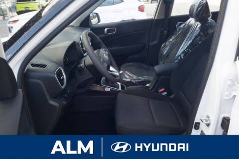 2026 Hyundai Venue SE