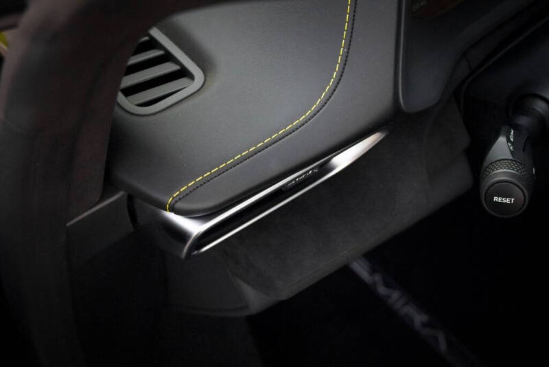 2025 Lotus Emira V6 Base