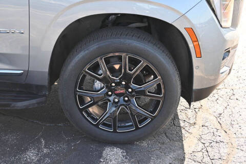 2025 GMC Yukon Elevation