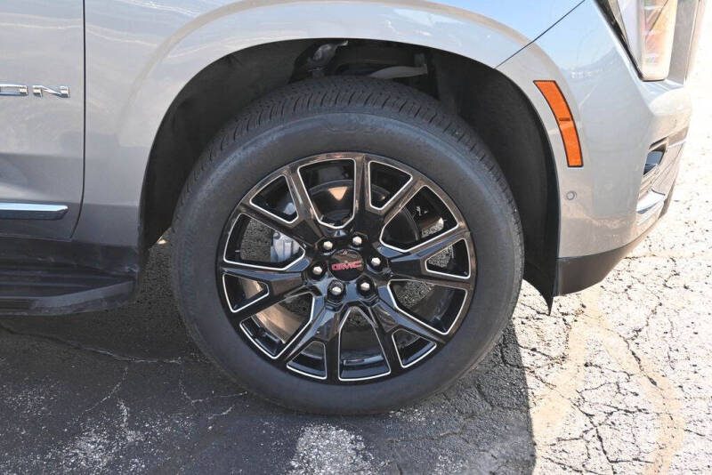 2025 GMC Yukon Elevation
