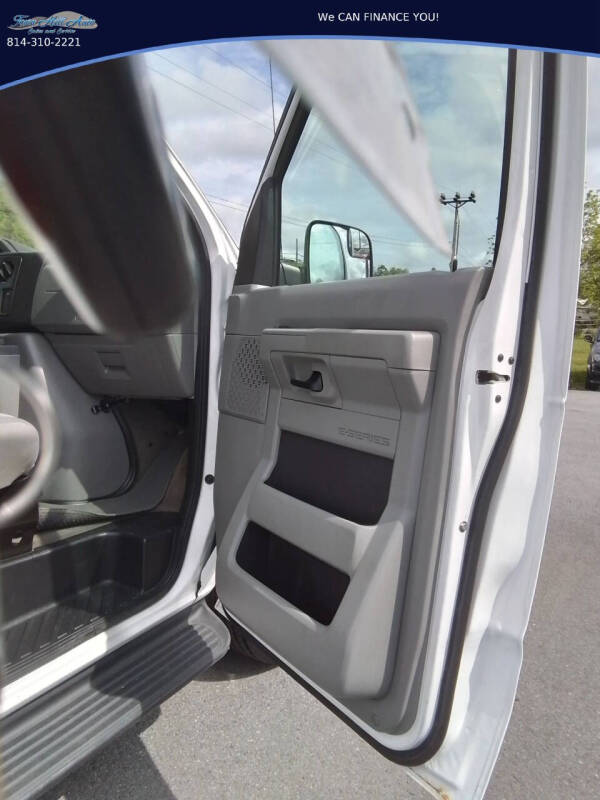 2011 Ford E-Series E-150