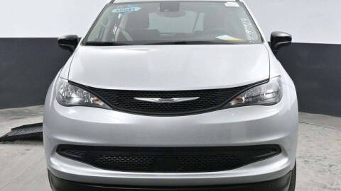 2024 Chrysler Voyager LX