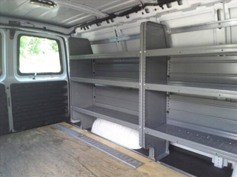 2022 Chevrolet Express 2500