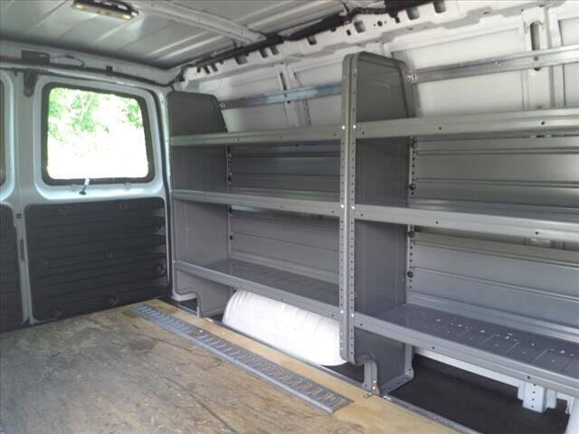 2022 Chevrolet Express 2500