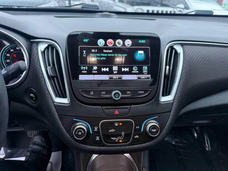 2017 Chevrolet Malibu LT