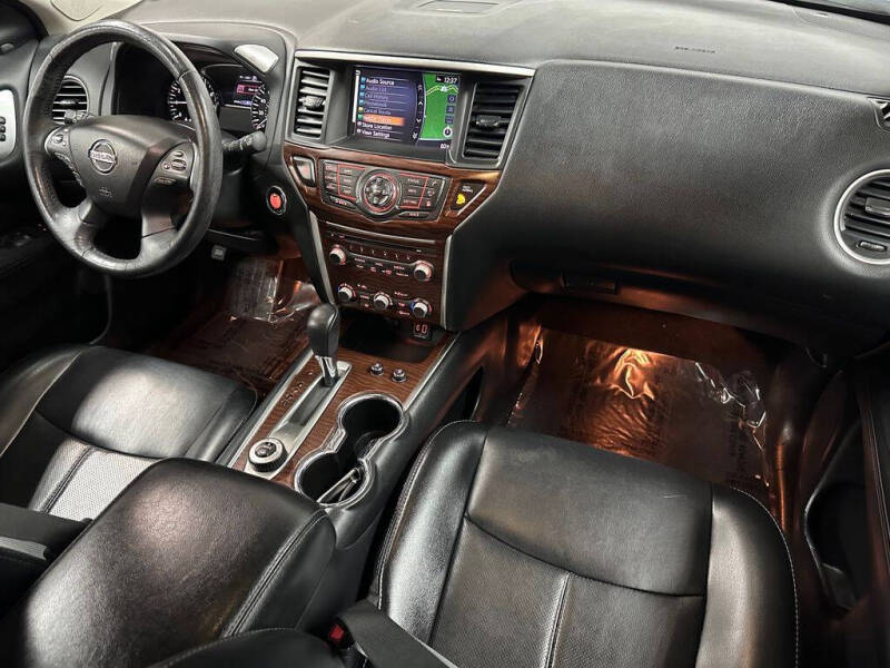 2019 Nissan Pathfinder Platinum