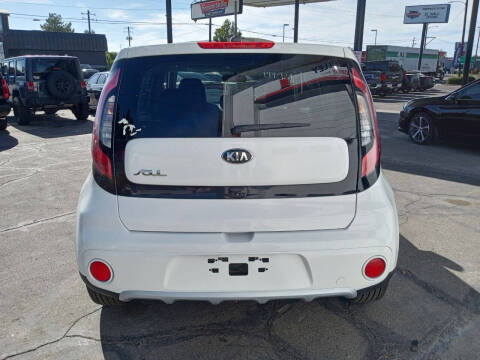 2018 Kia Soul +