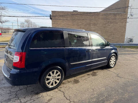 2014 Chrysler Town and Country Touring