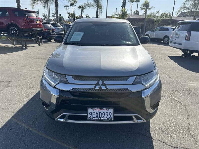 2020 Mitsubishi Outlander SE