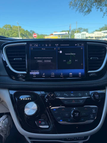 2023 Chrysler Pacifica Touring L