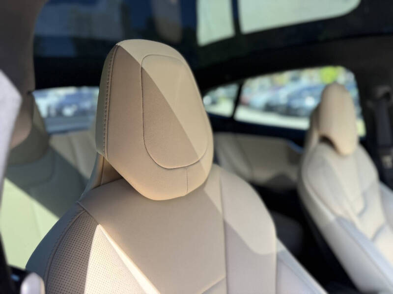 2017 Tesla Model S 90D