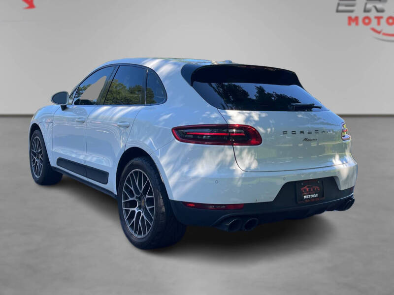 2018 Porsche Macan