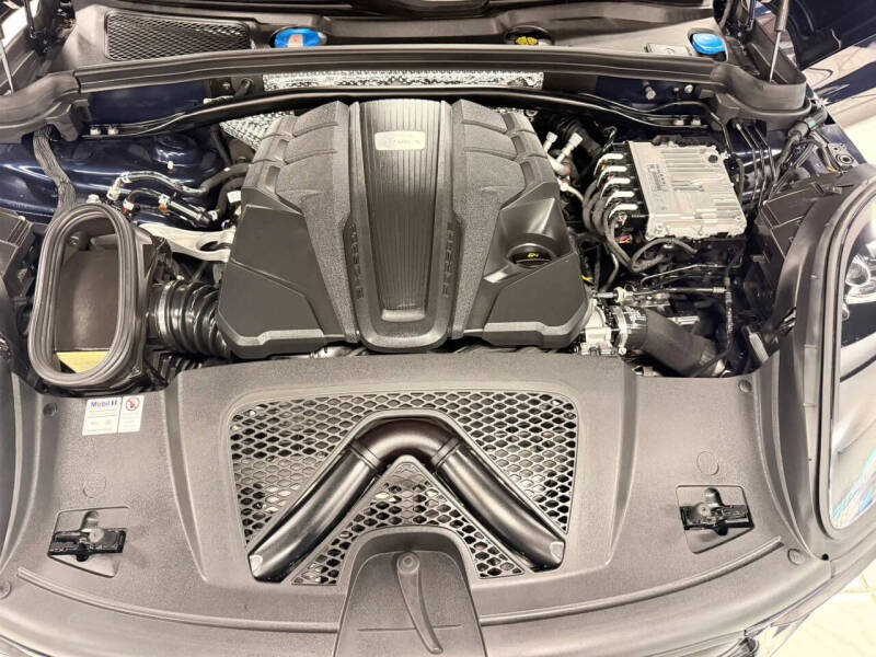 2021 Porsche Macan S