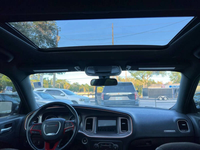 2019 Dodge Charger SXT