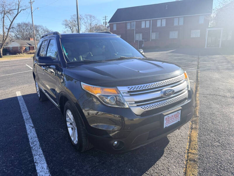 2015 Ford Explorer XLT's photo