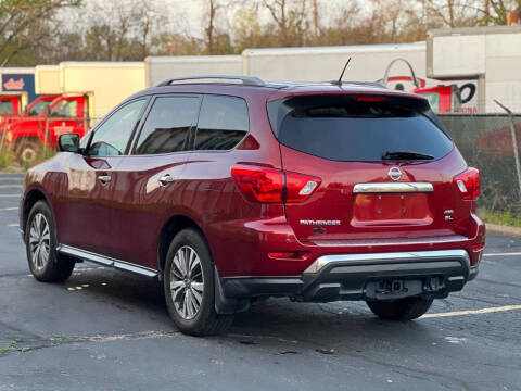 2018 Nissan Pathfinder SL