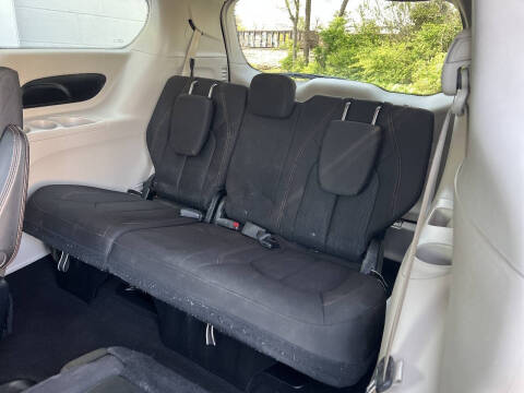 2017 Chrysler Pacifica Touring