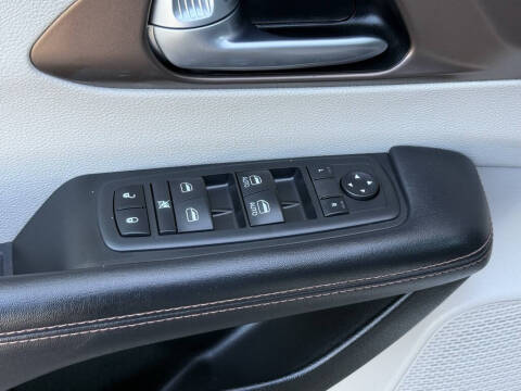 2018 Chrysler Pacifica Touring L