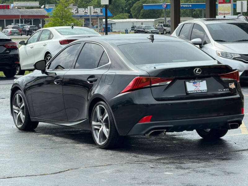 2019 Lexus IS 300