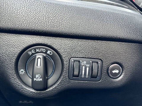 2023 Chrysler 300 Touring L