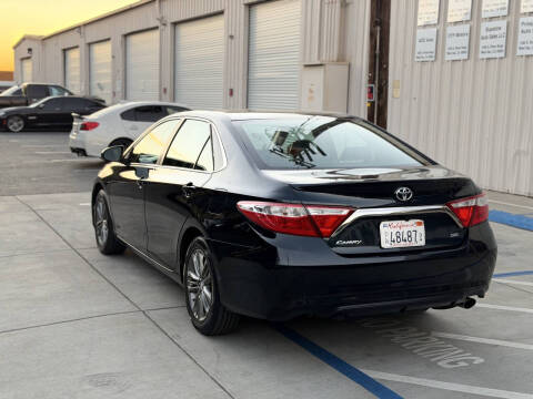 2017 Toyota Camry SE