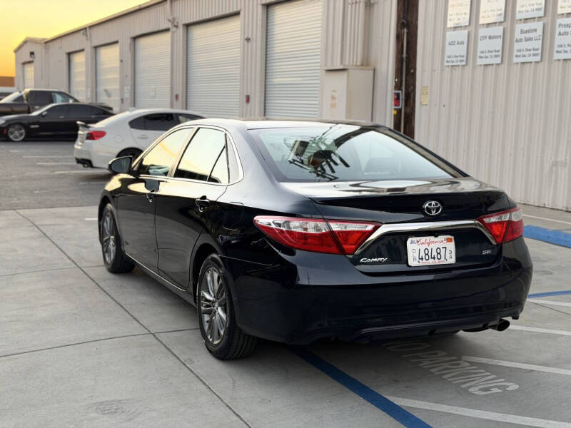 2017 Toyota Camry SE