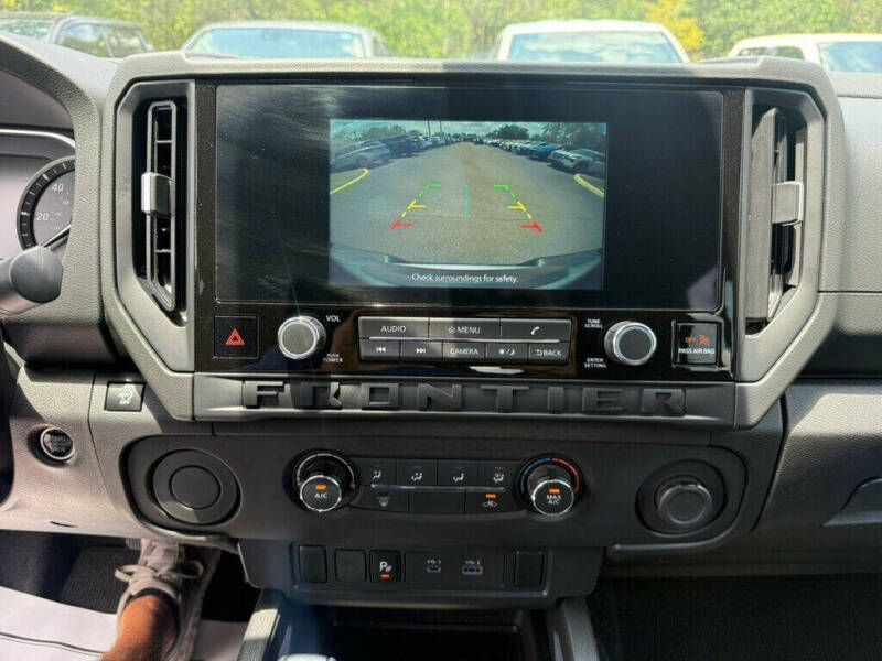 2025 Nissan Frontier